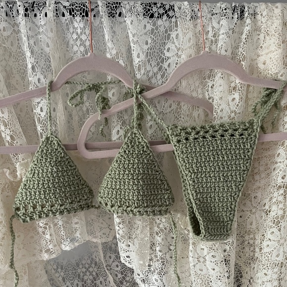 HANDMADE CROCHET BIKINI - Picture 1 of 4